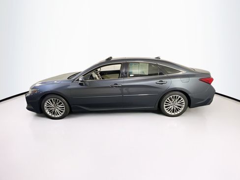 Used 2019 Toyota Avalon Limited w/ All Weather Liner Package FWD image 8