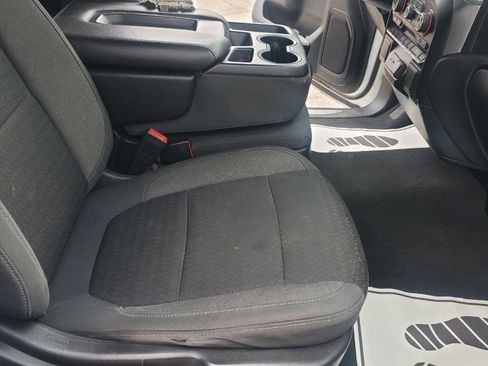 Used 2020 Chevrolet Silverado 1500 LT w/ Convenience Package image 25