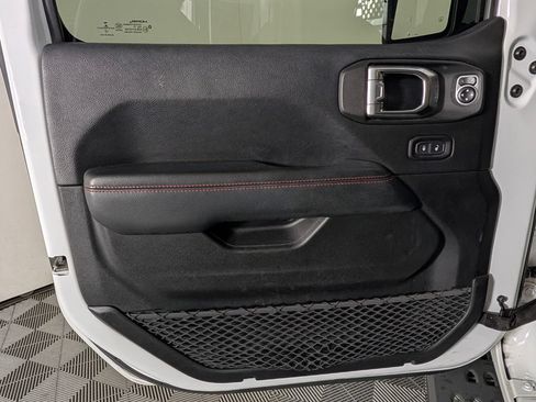 Used 2019 Jeep Wrangler Unlimited Rubicon AWD/4WD image 24