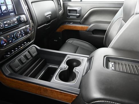 Used 2019 Chevrolet Silverado 3500 High Country w/ Duramax Plus Package image 42