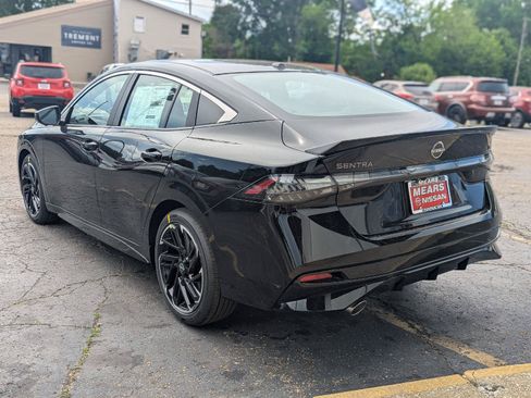 New 2026 Nissan Sentra SR w/ SR Premium Package FWD image 6