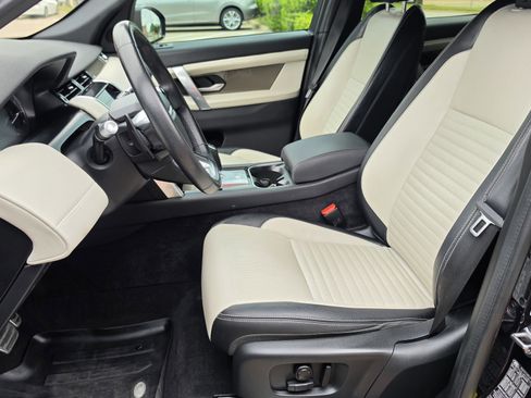 Used 2020 Land Rover Discovery Sport SE R-Dynamic image 27