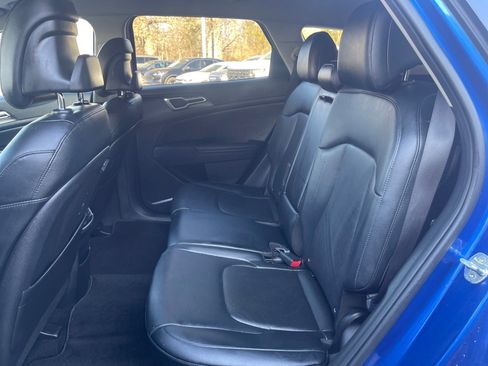 Used 2023 Kia Sportage EX image 18