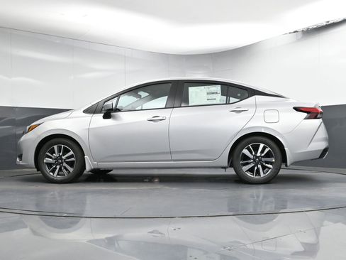 New 2025 Nissan Versa SV w/ Trunk Package FWD image 26
