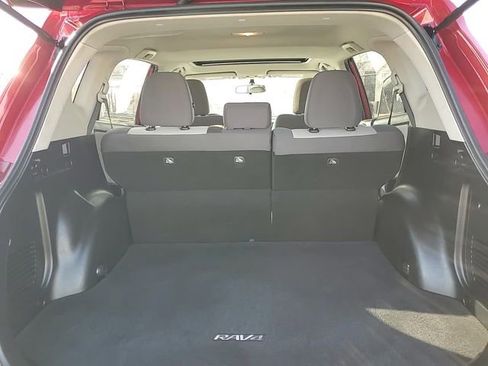 Used 2014 Toyota RAV4 XLE image 8