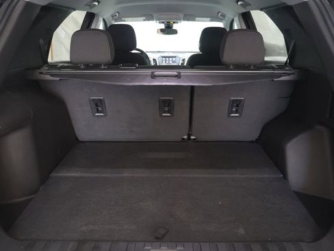 Used 2023 Chevrolet Equinox LT w/ Driver Convenience Package image 13