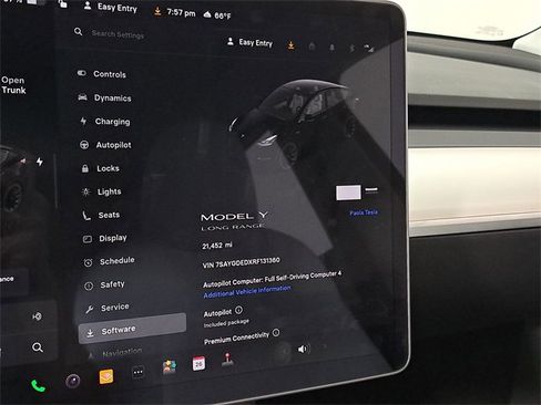 Used 2024 Tesla Model Y Long Range image 2