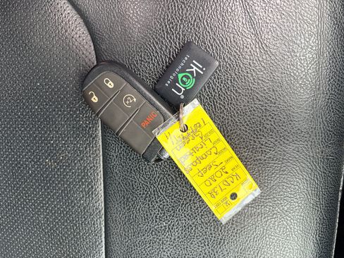 Used 2020 Jeep Compass Limited AWD/4WD image 14