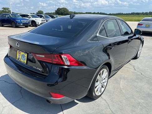 Used 2014 Lexus IS 250 RWD image 4