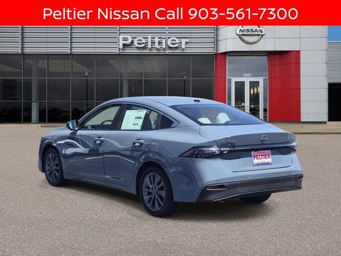 New 2026 Nissan Sentra SL w/ Floor Mat Package FWD image 3