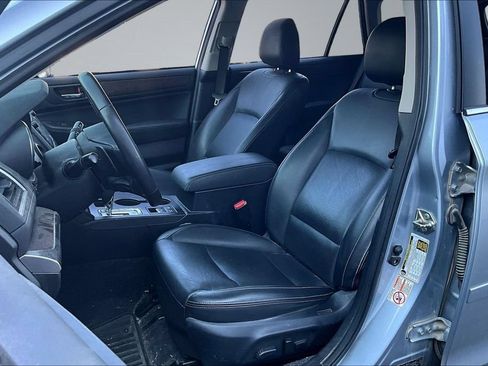 Used 2017 Subaru Outback 2.5i Limited AWD/4WD image 17