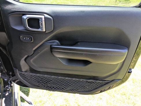 Used 2020 Jeep Wrangler Unlimited Sport S AWD/4WD image 31