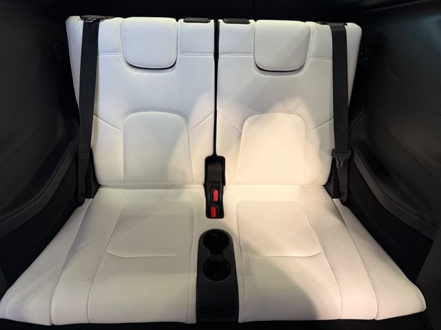 Used 2023 Tesla Model Y Long Range AWD/4WD image 22
