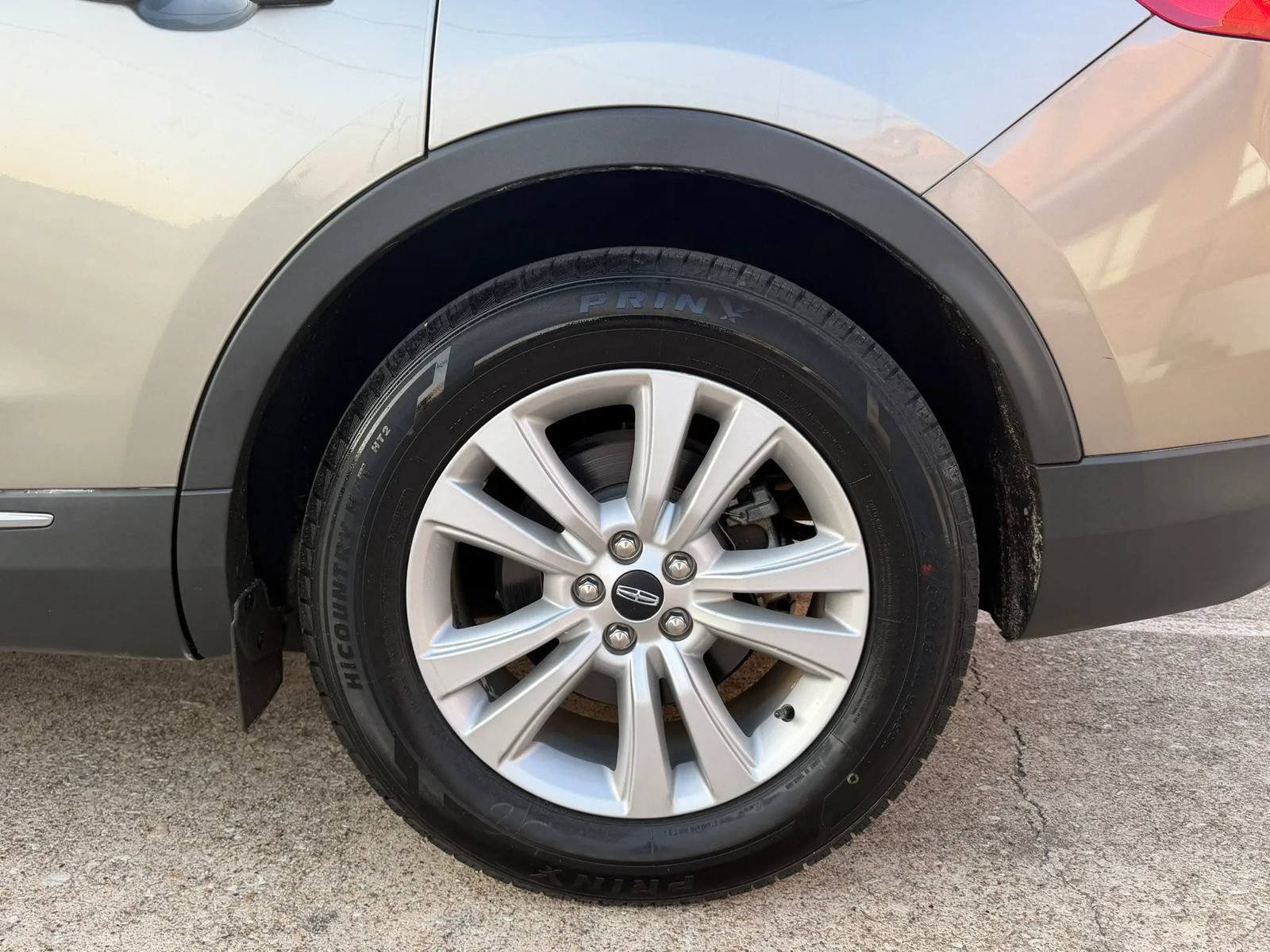 Used 2017 Lincoln MKX Premiere FWD image 38