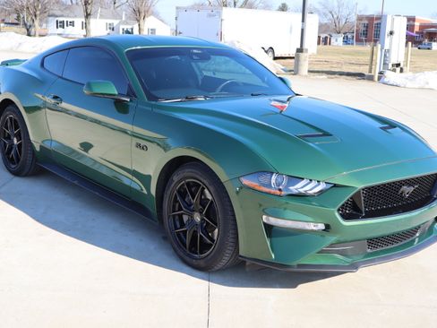 Used 2022 Ford Mustang GT image 4