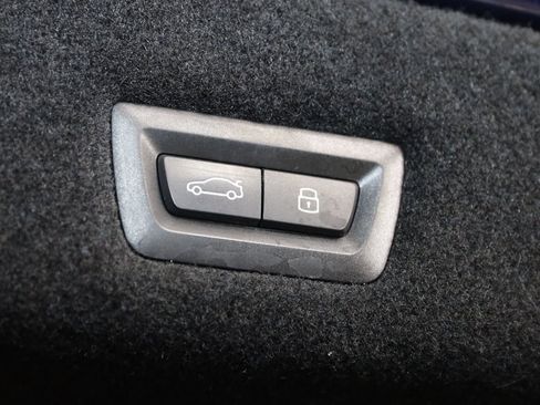 Used 2023 BMW 760i xDrive image 66