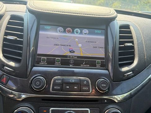 Used 2019 Chevrolet Impala Premier FWD image 13