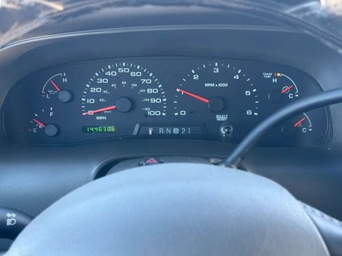 Used 2003 Ford Excursion XLT RWD image 27