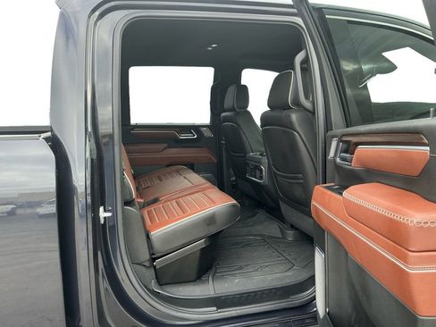 Used 2025 GMC Sierra 2500 Denali Ultimate AWD/4WD image 23