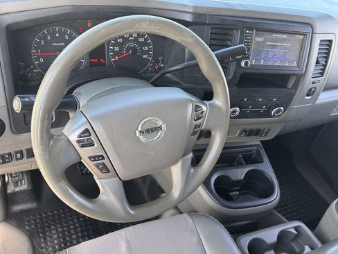 Used 2020 Nissan NV 2500 SV RWD image 11