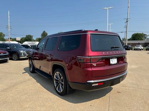 Used 2024 Jeep Wagoneer Series II w/ Premium Group I AWD/4WD image 5