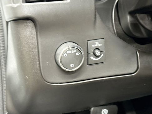 Used 2025 Chevrolet Express 3500 LT w/ LT Preferred Equipment Group RWD image 13