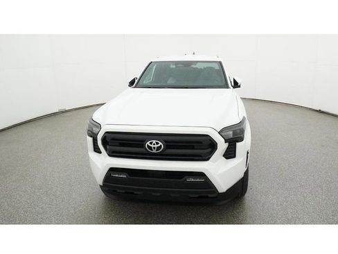 New 2026 Toyota Tacoma SR5 AWD/4WD image 15