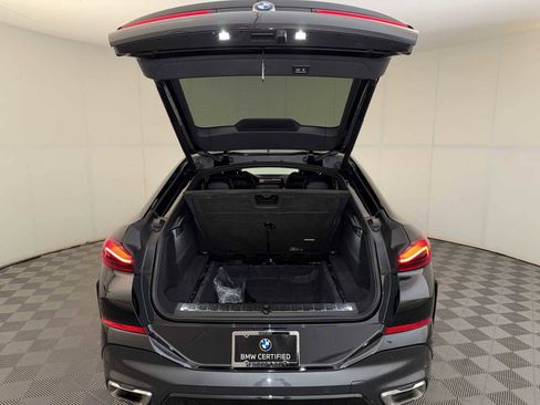Certified 2023 BMW X6 xDrive40i w/ Executive Package image 24