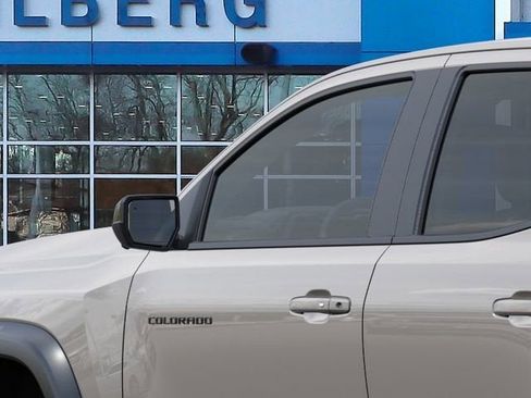 New 2026 Chevrolet Colorado ZR2 w/ Technology Package AWD/4WD image 12