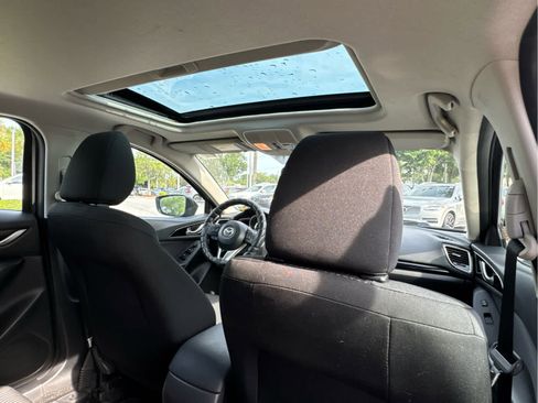Used 2016 MAZDA MAZDA3 i Touring FWD image 22