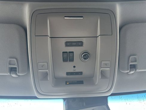 Used 2016 Chevrolet Tahoe LT image 12