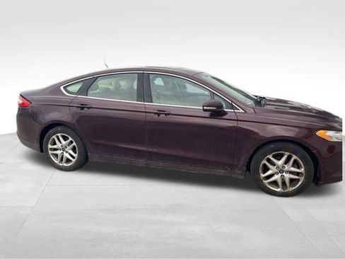 Used 2013 Ford Fusion SE image 5
