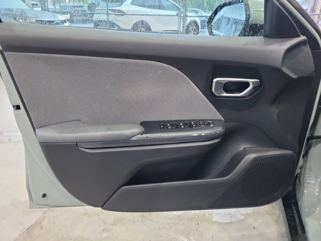 Certified 2025 Kia K4 EX FWD image 16