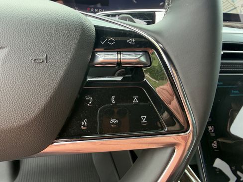 New 2026 Cadillac Escalade ESV Luxury w/ Touring Package AWD/4WD image 29