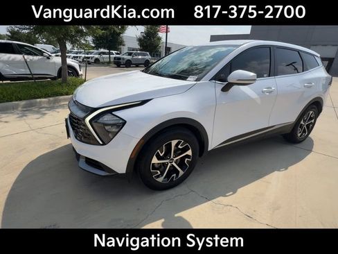 Certified 2023 Kia Sportage EX FWD image 4