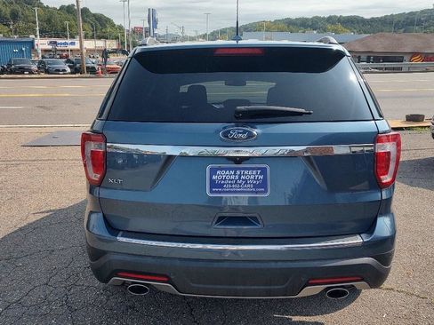 Used 2018 Ford Explorer XLT w/ Equipment Group 201A FWD image 4