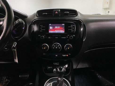 Used 2015 Kia Soul ! image 19