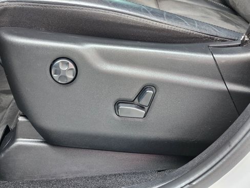 Used 2021 Jeep Grand Cherokee Laredo X image 20