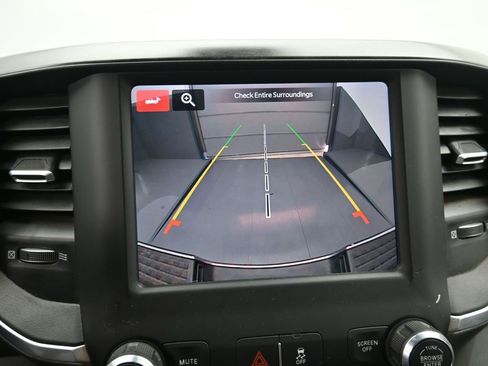 Used 2024 RAM 2500 Big Horn image 17