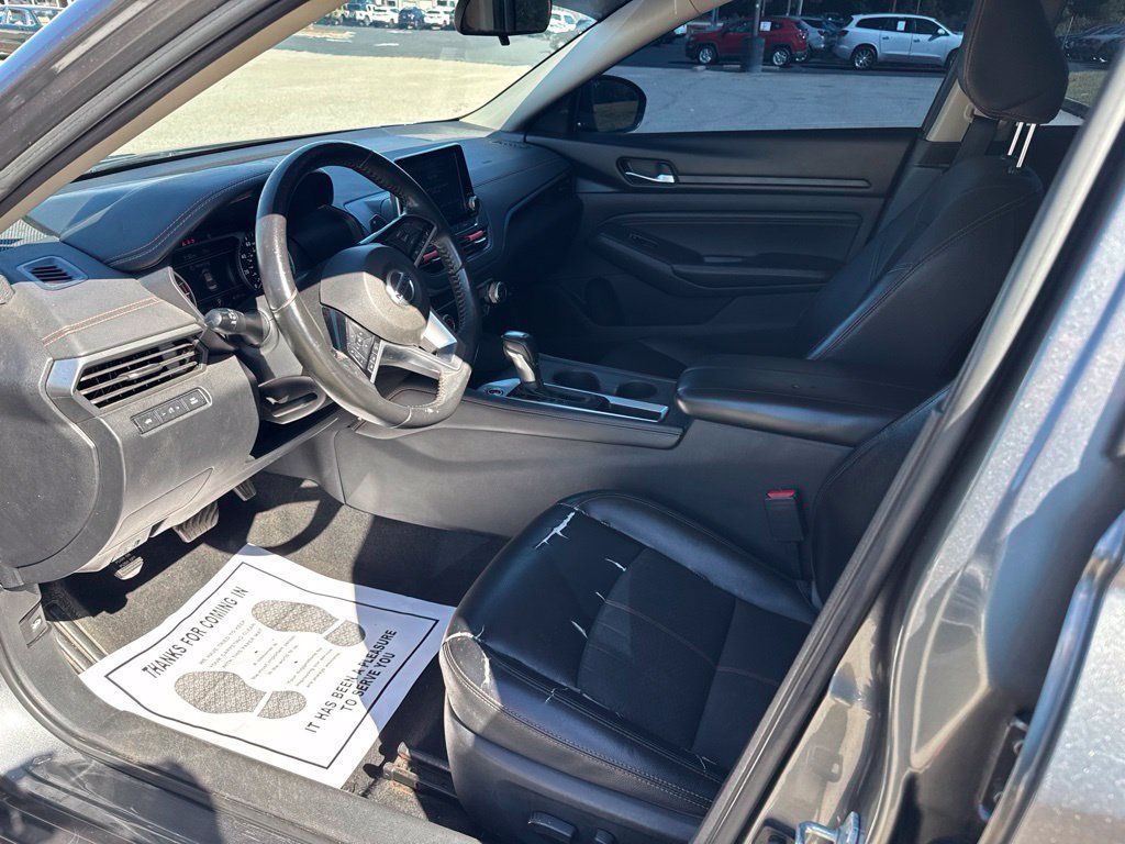 Used 2019 Nissan Altima 2.5 SR FWD image 5