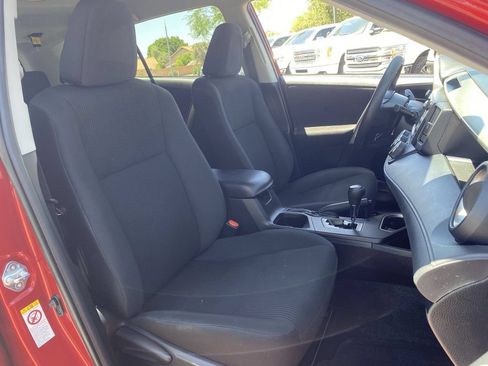Used 2017 Toyota RAV4 LE w/ Carpet Mat Package AWD/4WD image 9