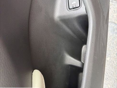 Used 2018 Honda Accord Touring image 34