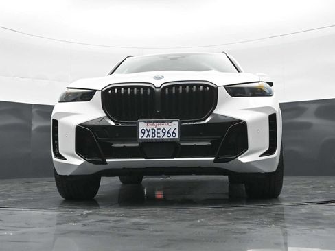 Used 2026 BMW X5 xDrive50e w/ M Sport Package AWD/4WD image 26