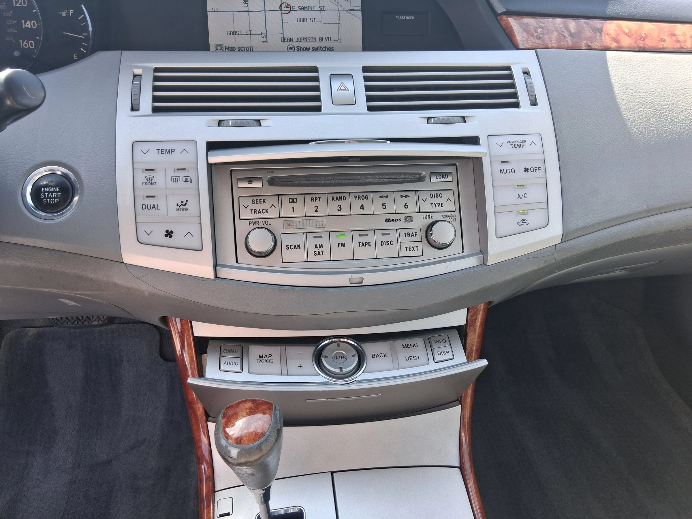 Used 2005 Toyota Avalon Touring FWD image 13