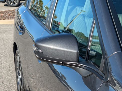 Used 2025 Subaru Legacy Premium image 11