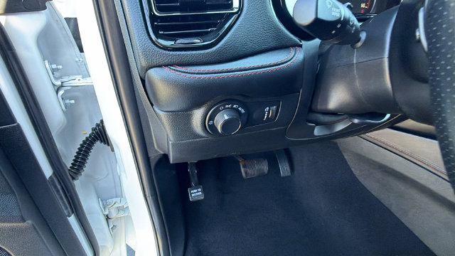 Used 2025 Dodge Durango GT AWD/4WD image 30