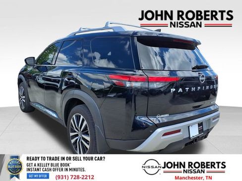 Certified 2025 Nissan Pathfinder Platinum w/ Cargo Package FWD image 16