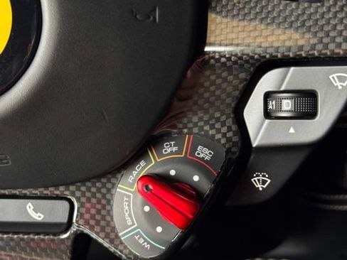 Used 2021 Ferrari F8 Tributo RWD image 16