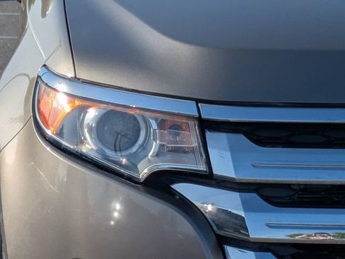 Used 2014 Ford Edge Limited w/ Driver Entry Package FWD image 10