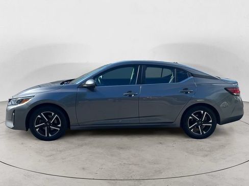 Used 2024 Nissan Sentra SV FWD image 2